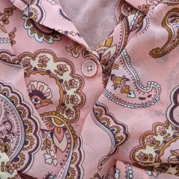 Wilfred cropped button up blouse in pink paisley - Picture 4 of 5